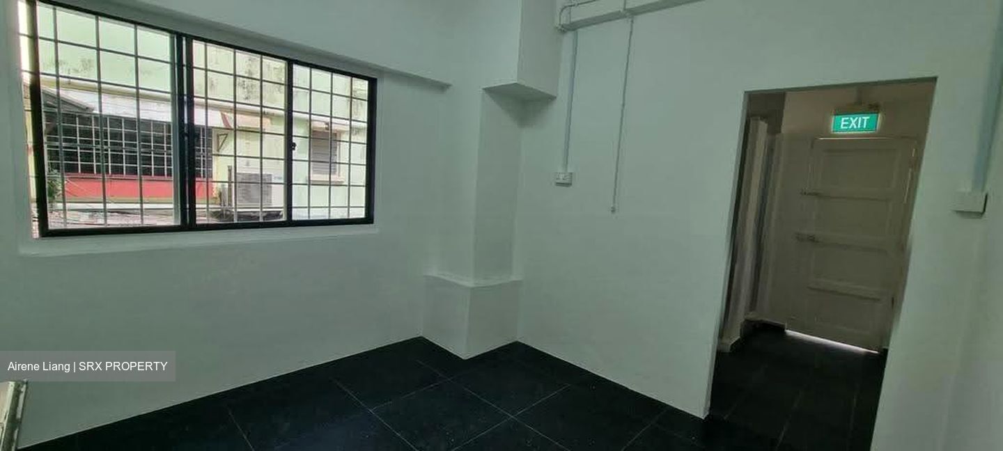 Macpherson Road (D13), Office #625396351